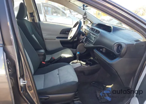 2013 Toyota Prius C Two from USA, damaged, VIN JTDKDTB3XD1054959